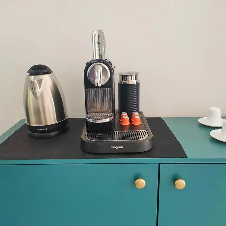 בית נופש Maison Au Pegasus Bridge & Proche Bénouville